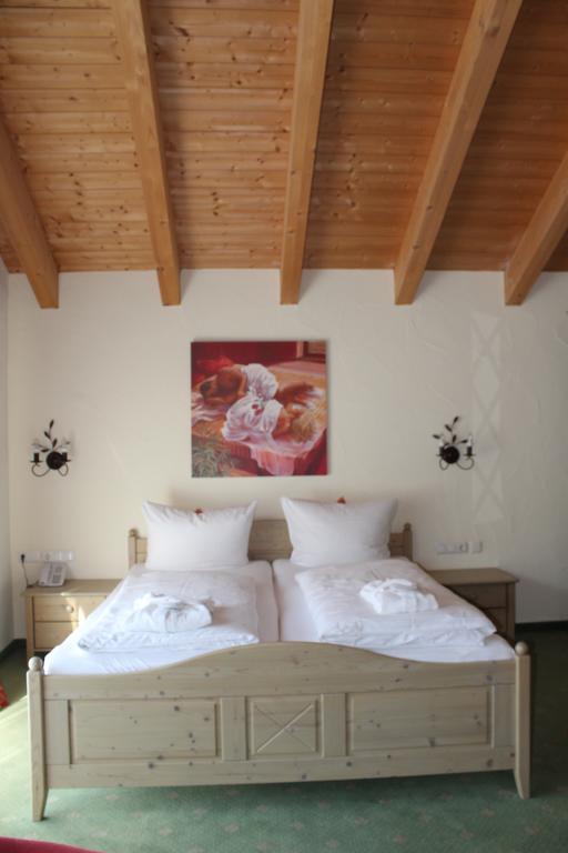 Hubertushof Hotel Garni Oberstaufen Quarto foto