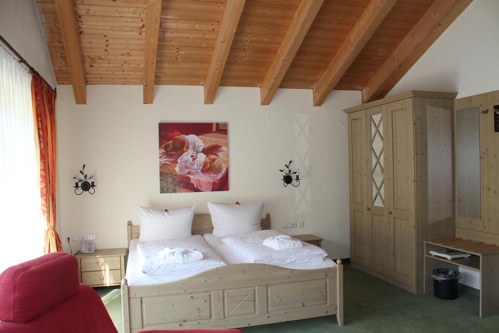 Hubertushof Hotel Garni Oberstaufen Quarto foto